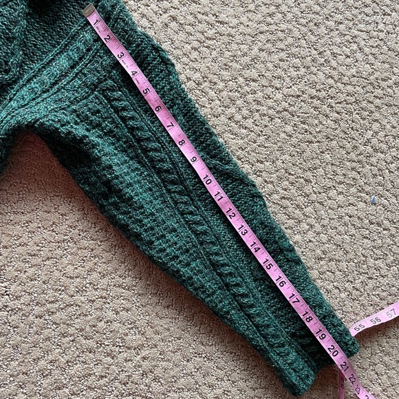 Made in Ireland green wool knit long sweater - Picture 9 of 15